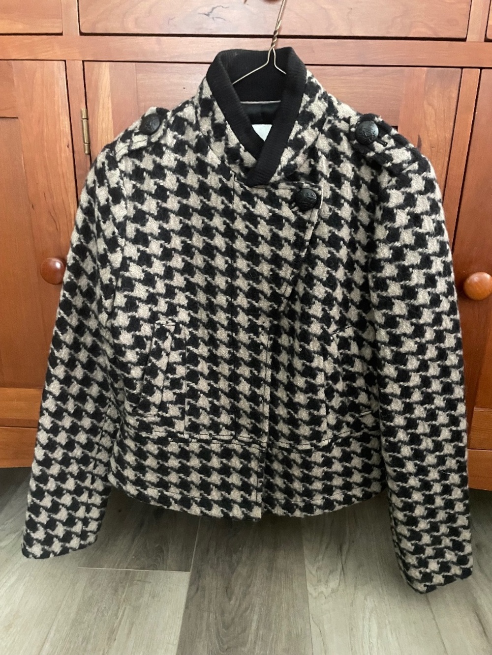 Banana Republic Houndstooth Crop Jacket